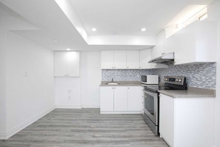 For Lease - 50 Rowland Street, Brampton, Ontario - Photo 3