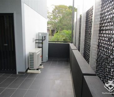 two beds two bathrooms with car garage - Photo 5