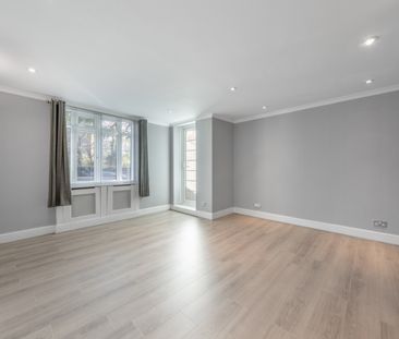 Brook Lodge, North Circular Road, NW11 - Photo 2