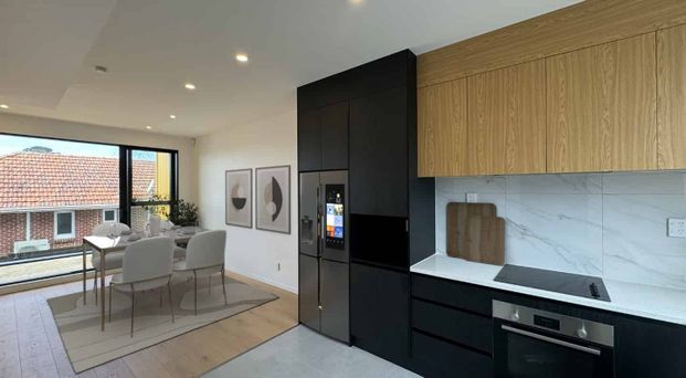 Three bedroom Henderson - Photo 1