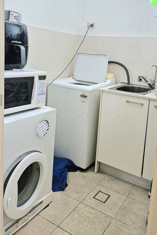 Abbotsford - Photo 3