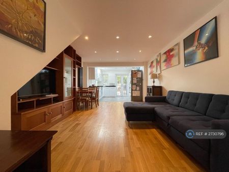 3 bedroom terraced house to rent - Photo 4