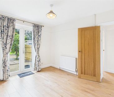3 bedroom semi-detached house to rent - Photo 4