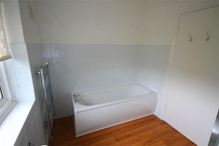 5 bedroom detached house to rent - Photo 5