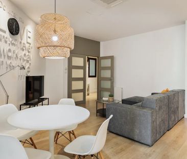 Carrer de Balmes, Barcelona, Catalonia 08007 - Photo 5