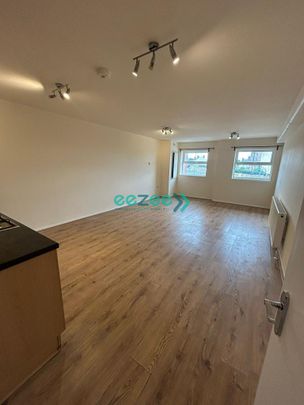 1 bedroom ground floor flat to rent - Photo 1