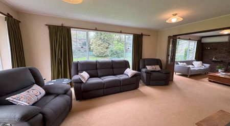 Perfect Working Family Home in Peaceful Awahuri - Photo 4