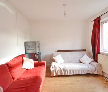 4 bedroom semi-detached house to rent - Photo 1