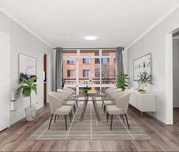 This 3 Bedroom apartment is sure to impress!!! - Photo 3