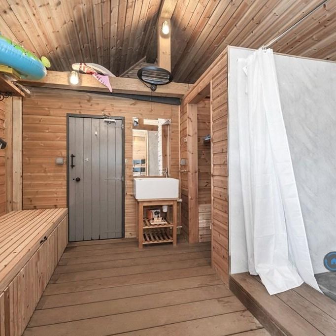 5 bedroom detached house to rent - Photo 1