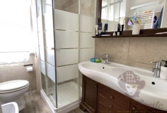 Студия возле метро Affori centro