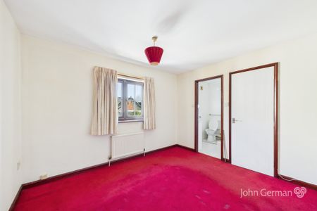 4 bedroom detached to let - Photo 5