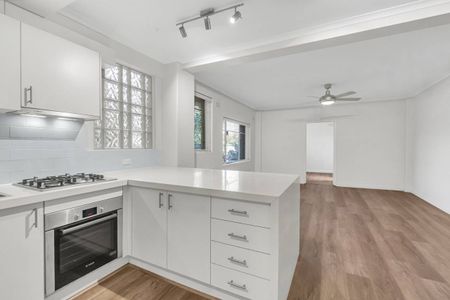 GREAT LOCATION | GENEROUS SIZE | LOW MAINTENANCE - Photo 2