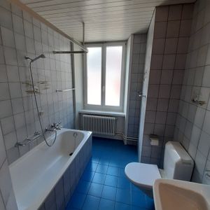 05704 - Appartement 2 pièces avec lave-linge - Rue de Bel-Air 14 - La Chaux-de-Fonds - Photo 3