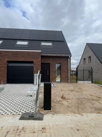 Gezellige instapklare nieuwbouwwoning te huur in Ingooigem - Photo 5