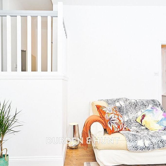 High Street, Ongar - Photo 1