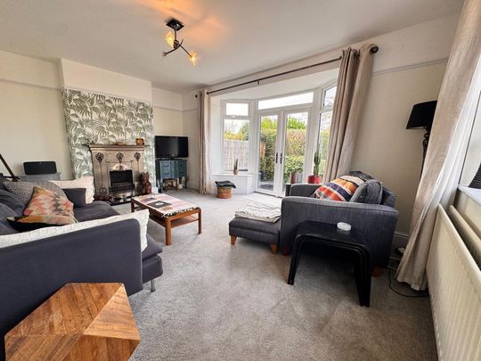 3 bedroom semi-detached house to rent - Photo 1