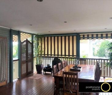 Discover your ideal home in the sought-after suburb of Aspley! Situ... - Photo 5