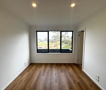 Modern Family Living in Prime Wyndham Vale Location - Photo 5