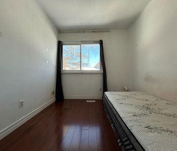 For Lease - 2451 Bridletowne Circle Unit# #17, Toronto, Ontario - Photo 3