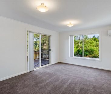 Spacious 3-Bed Family Home With Large Garage - Photo 3