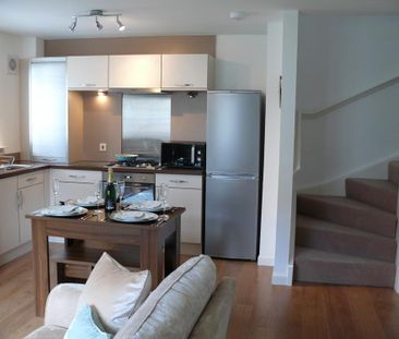 2 bedroom terraced house to rent - Photo 4