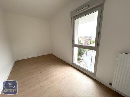 Location Appartement 3 pièces 59m² ST ETIENNE 42000 - Photo 2