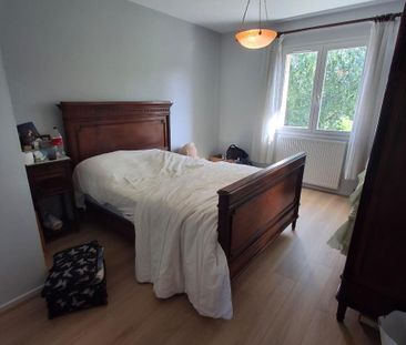 Location Maison 7 pièces 184m² STE FOY LES LYON 69110 - Photo 2