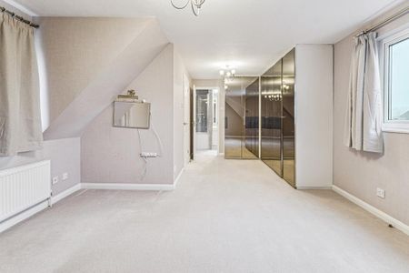 3 bedroom detached house to rent - Photo 4