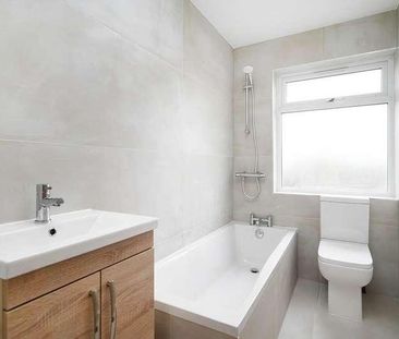 Ewart Grove, Wood Green, London, N22 - Photo 4