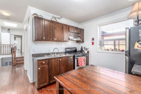 For Lease - 149 Dovercourt Road Unit# Upper, Toronto, Ontario - Photo 5