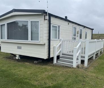 2 bedroom bungalow to rent - Photo 1