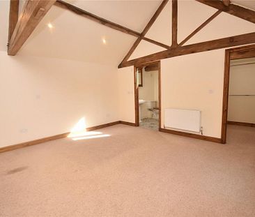 4 bedroom detached house to rent - Photo 4