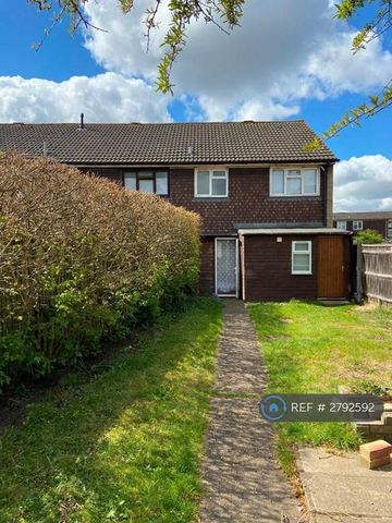 1 bedroom in a house share to rent - Photo 5