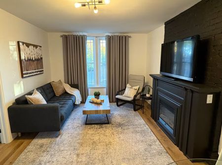 For Lease - 77 CARTWRIGHT Street Unit# 2, London East, Ontario - Photo 3