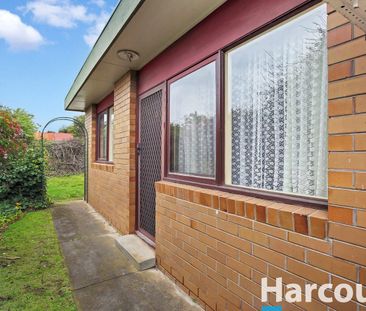 6/3 Linton Avenue, Moe, Vic 3825 - Photo 2
