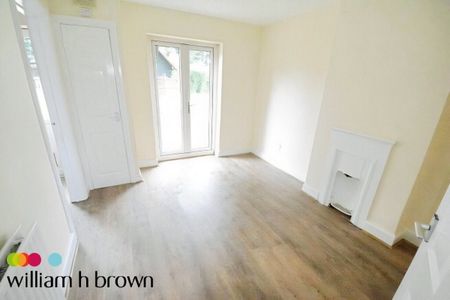 Chadwell St Mary - Photo 3