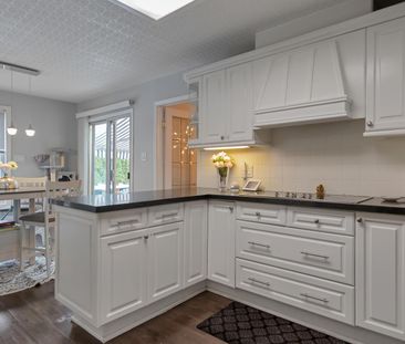 For Lease - 1821 Pilgrims Way, Oakville, Ontario - Photo 4