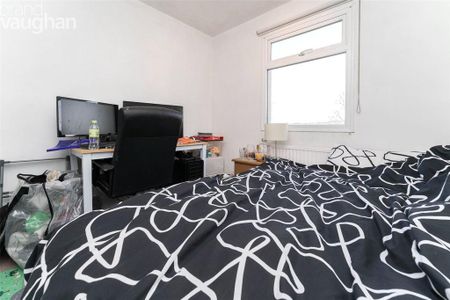 5 bedroom semi-detached house to rent - Photo 5