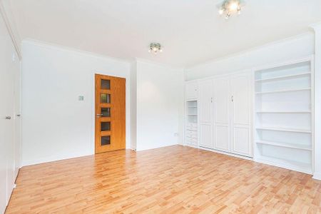 Studio to rent - Photo 5