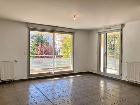 Location appartement 4 pièces, 82.27m², Clermont-Ferrand - Photo 2
