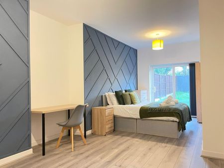 Room in a Shared House, Hugh Road, B67 - Photo 3
