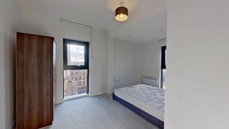 3 bedroom flat to rent - Photo 2