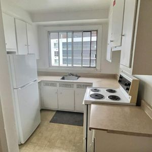 1 CH - 1 SDB - Dorval - $1,275 /mo - Photo 3