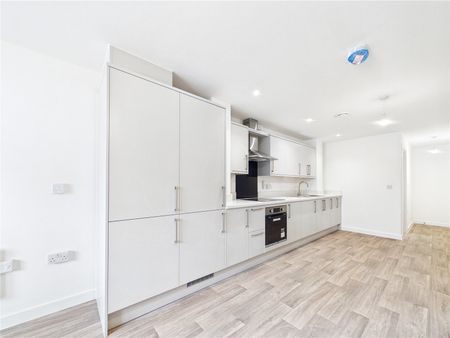 Phoenix Court, Hawkins Road, Colchester, CO2 8ZE - Photo 2