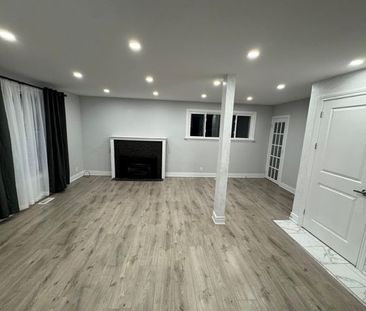 For Lease - 31 Thorncrest Crescent Unit# Upper Level, London South,... - Photo 1
