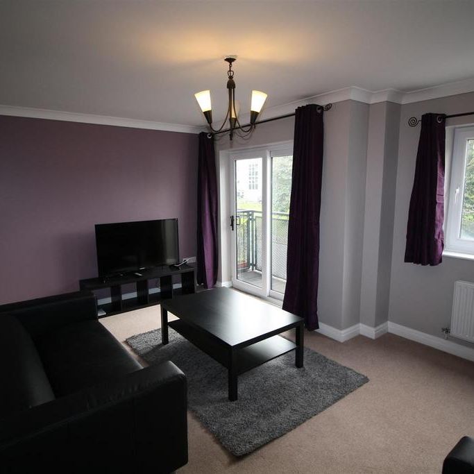 4 bedroom private hall to rent - Photo 1