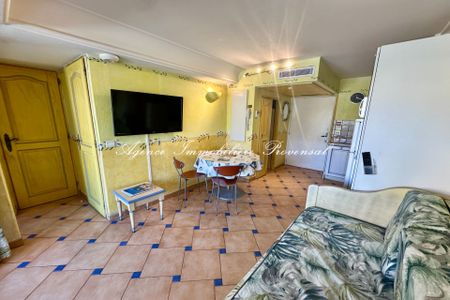 Location Appartement 2 pièces 25m² STE MAXIME 83120 - Photo 4