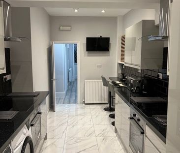 Room in a Shared House, London, SE6 - Photo 6