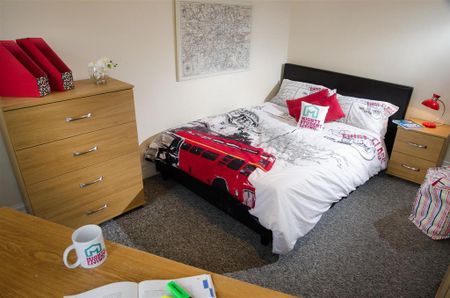 5 bedroom private hall to rent - Photo 4